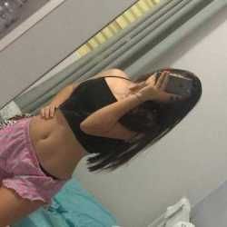 Kadıköy Ateşli Yabancı Farkını Üzerinizde Yaşatan Escort Sharon